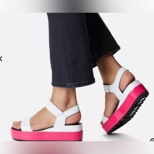Sorel Cameron White and Pink Flatform Wedge Sandals 🩷🤍🖤